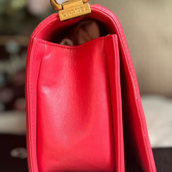 Chanel Old Medium Boy✨PRICE is FIRM✨ - Picture 16 of 16